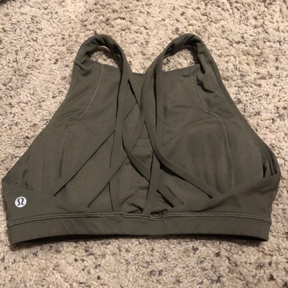 Lululemon size 6 sports bra olive color. Worn a few times still looks new - Picture 3 of 3